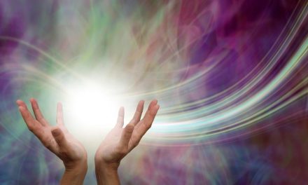 Reiki: energia e guarigione secondo la tradizione giapponese